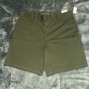 Old Navy Slim Built-In Flex Rotation Chino Shorts Men’s 38 Olive Green 8" Inseam